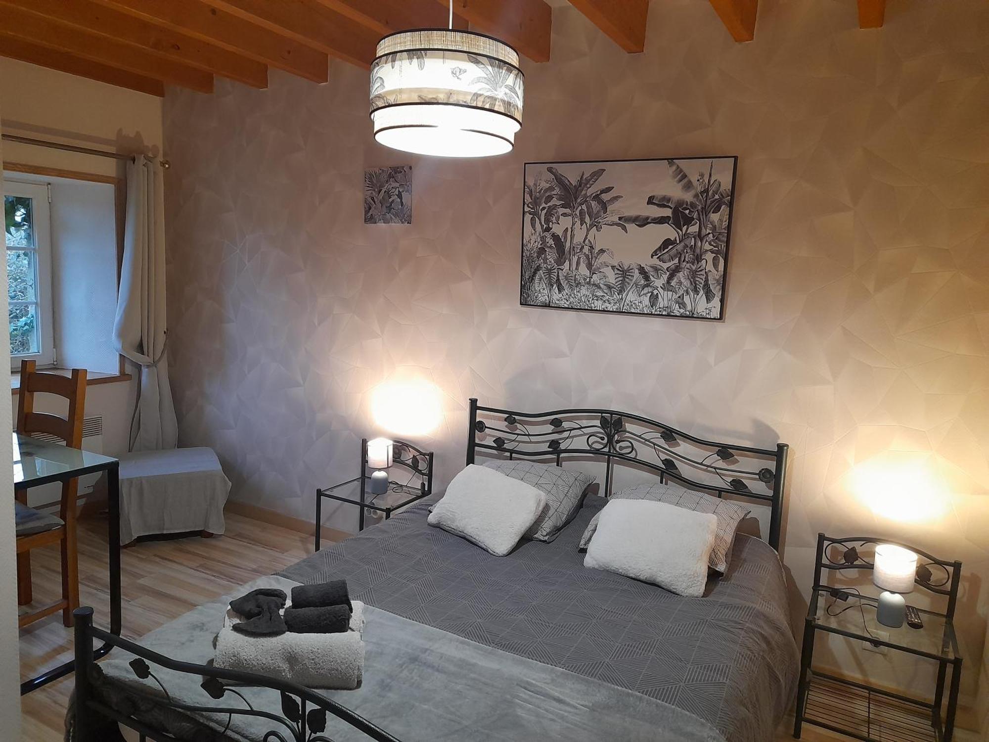 Domaine De La Tour Carree - 3 Chambres Benoitville Kültér fotó